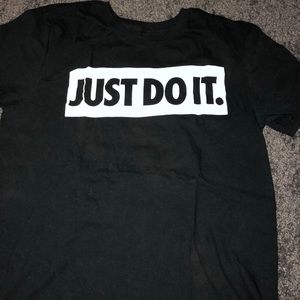 Nike T Shirt